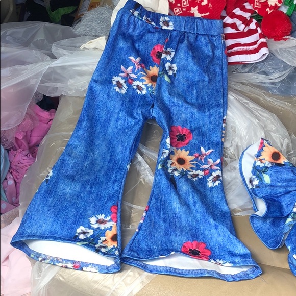 Set - Picture 2 of 3